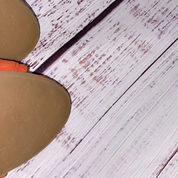 Johnston & Murphy leather block heels size 6 1/2 - Picture 6 of 10